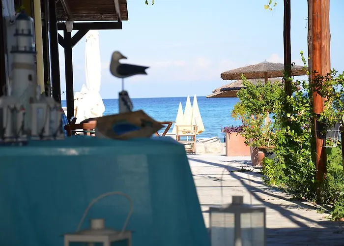 Hotel Chrisi Akti