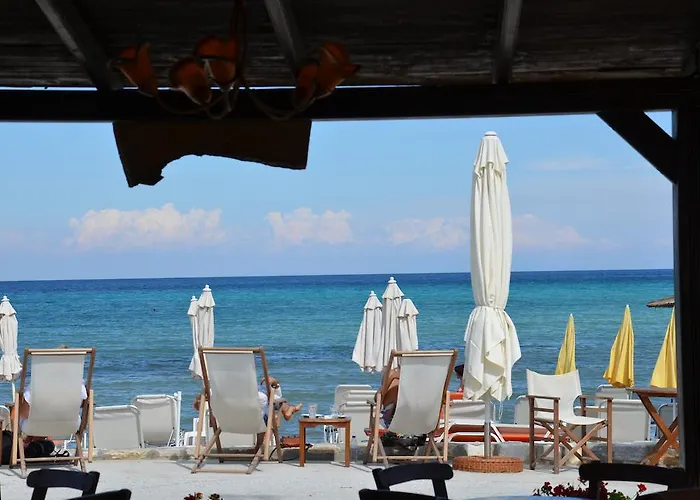 Hotel Chrisi Akti