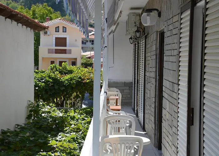 Hotel Chrisi Akti