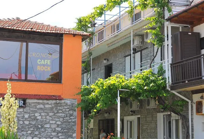 Hotel Chrisi Akti